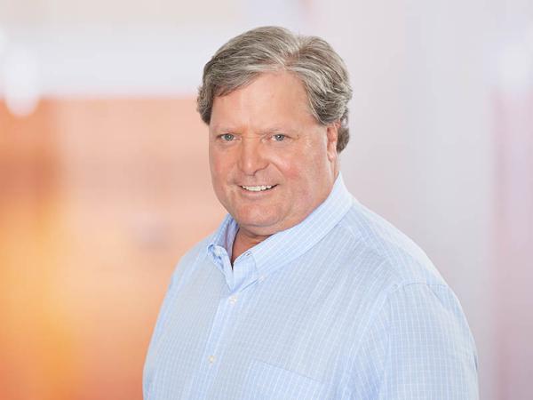 Professional Cropped Blute Joseph Mintz