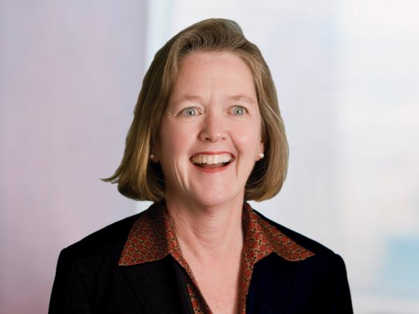 Professional Cropped MOORE MARYLEE Mintz